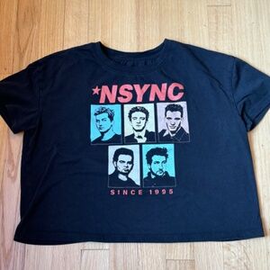 *NSYNC Black cropped tee